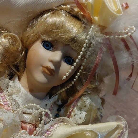 Collector’s Choice 9” seated Musical Porcelain Victorian Doll - Picture 2 of 9